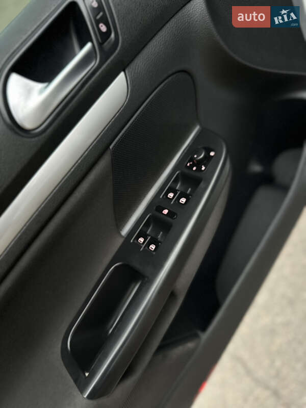 Универсал Volkswagen Golf 2011 в Умани фото 4 Универсал Volkswagen Golf 2011 в Умани
