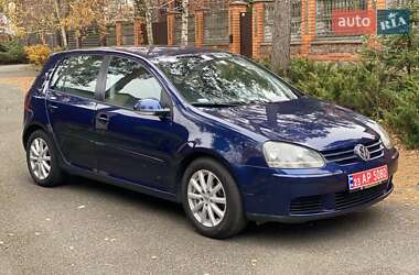 Хетчбек Volkswagen Golf 2005 в Києві