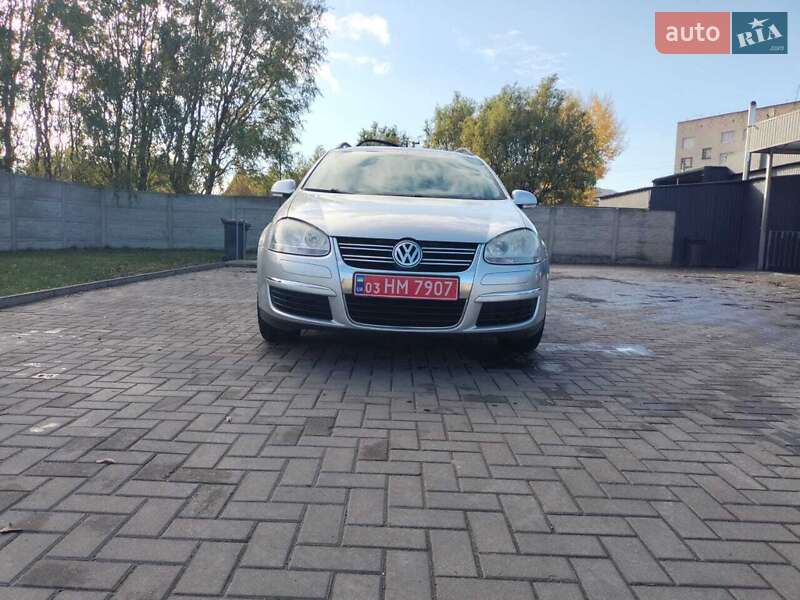 Универсал Volkswagen Golf 2008 в Рожище