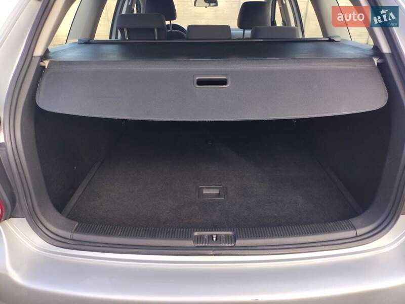 Универсал Volkswagen Golf 2008 в Рожище