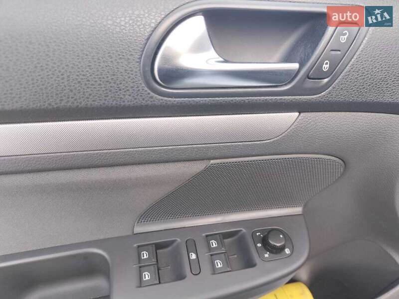 Универсал Volkswagen Golf 2008 в Рожище