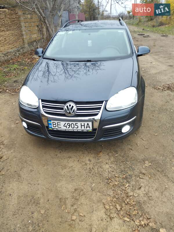 Универсал Volkswagen Golf 2009 в Вознесенске