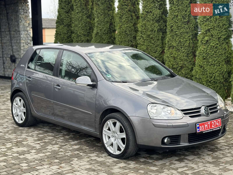 Хэтчбек Volkswagen Golf 2007 в Иршаве