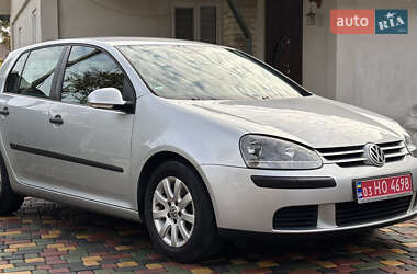 Хэтчбек Volkswagen Golf 2005 в Львове