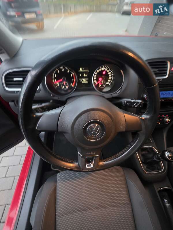 Хэтчбек Volkswagen Golf 2009 в Тернополе