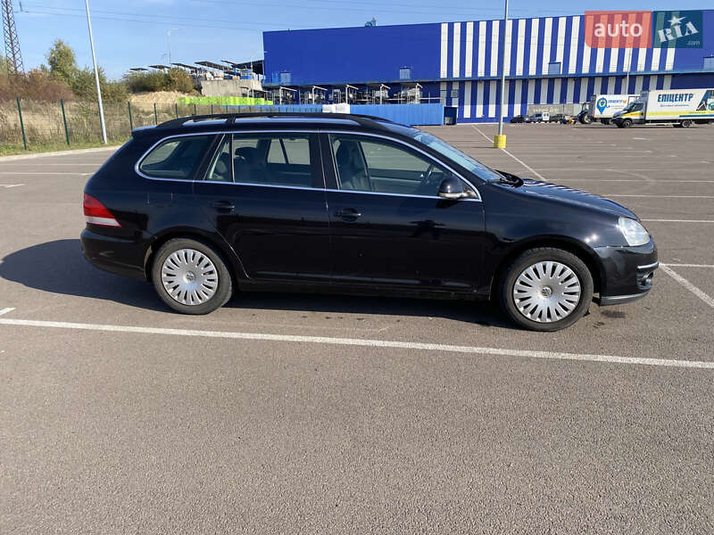 Універсал Volkswagen Golf 2008 в Рівному