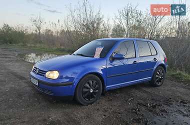 Хэтчбек Volkswagen Golf 2002 в Львове