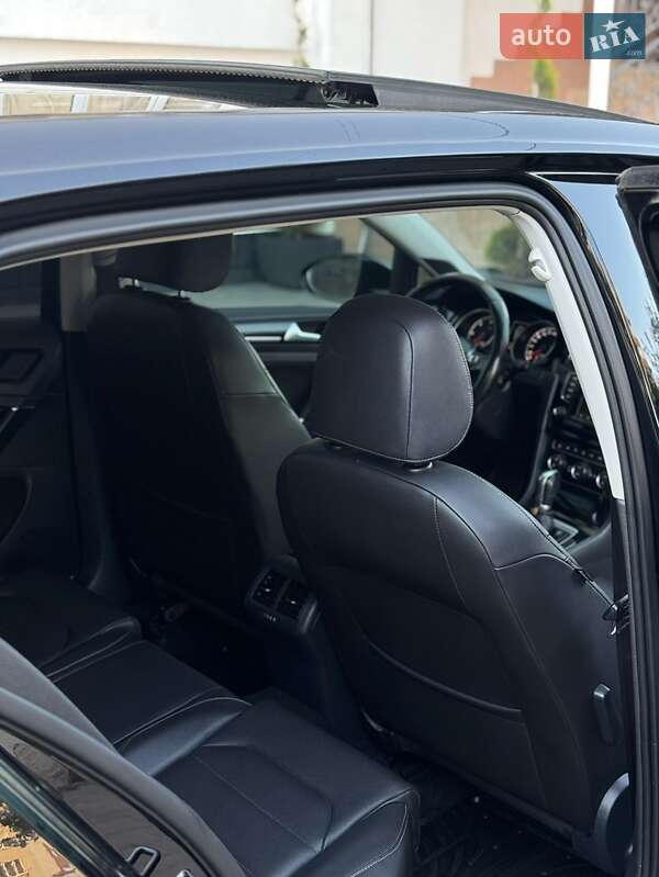 Хетчбек Volkswagen Golf 2014 в Сокирянах