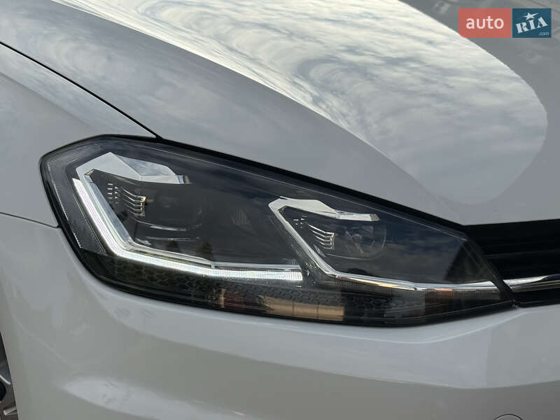 Універсал Volkswagen Golf 2017 в Стрию