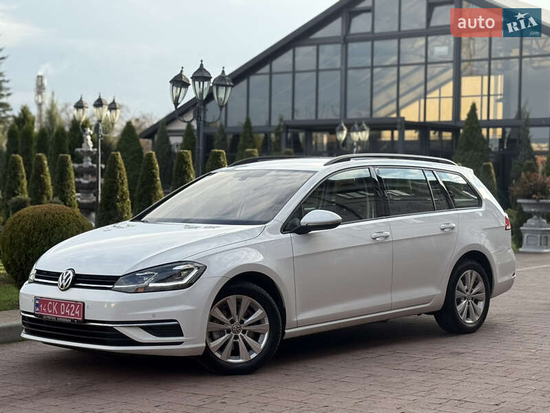 Універсал Volkswagen Golf 2017 в Стрию