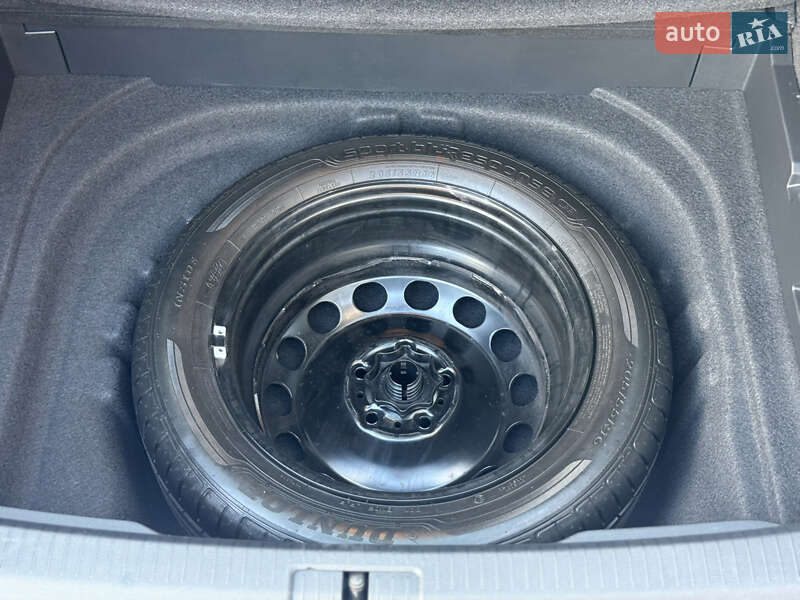 Універсал Volkswagen Golf 2017 в Стрию