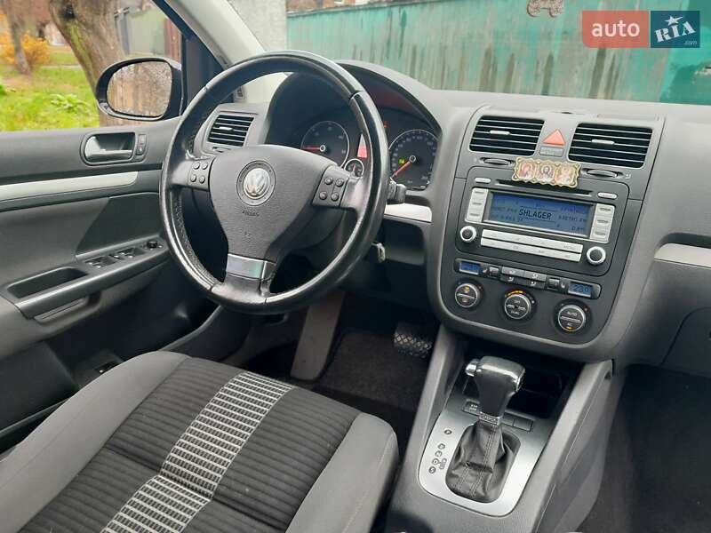Хэтчбек Volkswagen Golf 2008 в Киеве фото 2 Хэтчбек Volkswagen Golf 2008 в Киеве