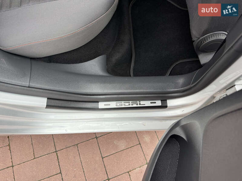 Хетчбек Volkswagen Golf 2006 в Рівному фото 22 Хетчбек Volkswagen Golf 2006 в Рівному