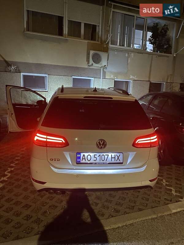 Универсал Volkswagen Golf 2018 в Мукачево