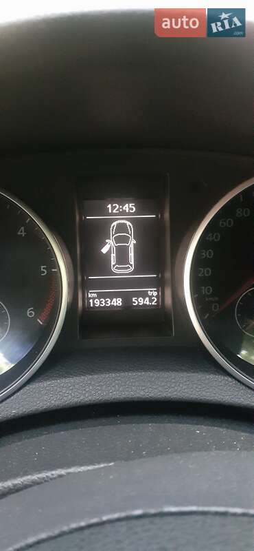 Універсал Volkswagen Golf 2010 в Шостці