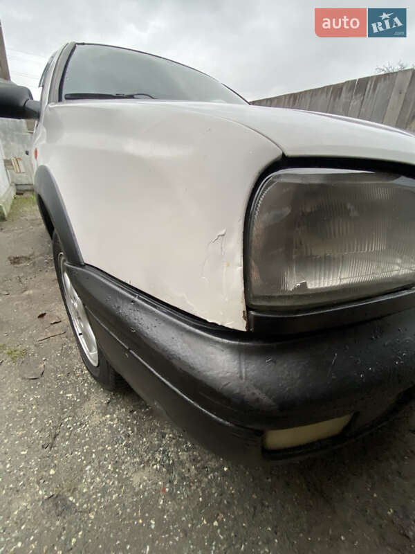 Хэтчбек Volkswagen Golf 1992 в Дымере