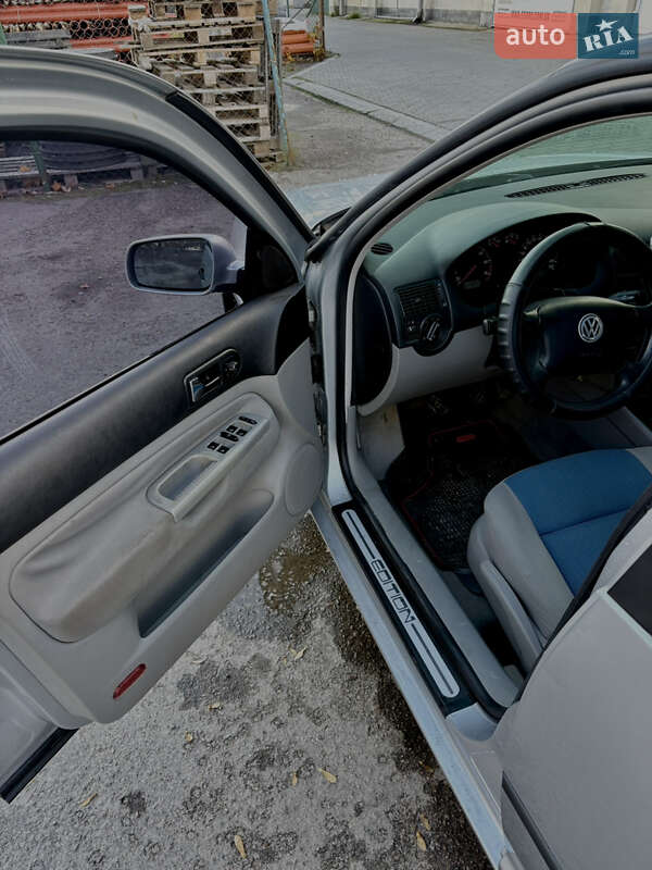 Хетчбек Volkswagen Golf 2000 в Львові