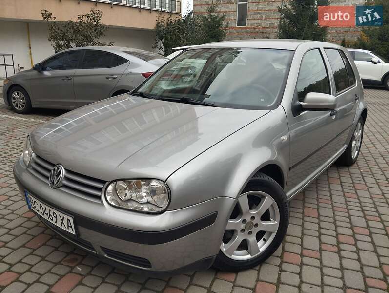 Хэтчбек Volkswagen Golf 2002 в Кривом Роге
