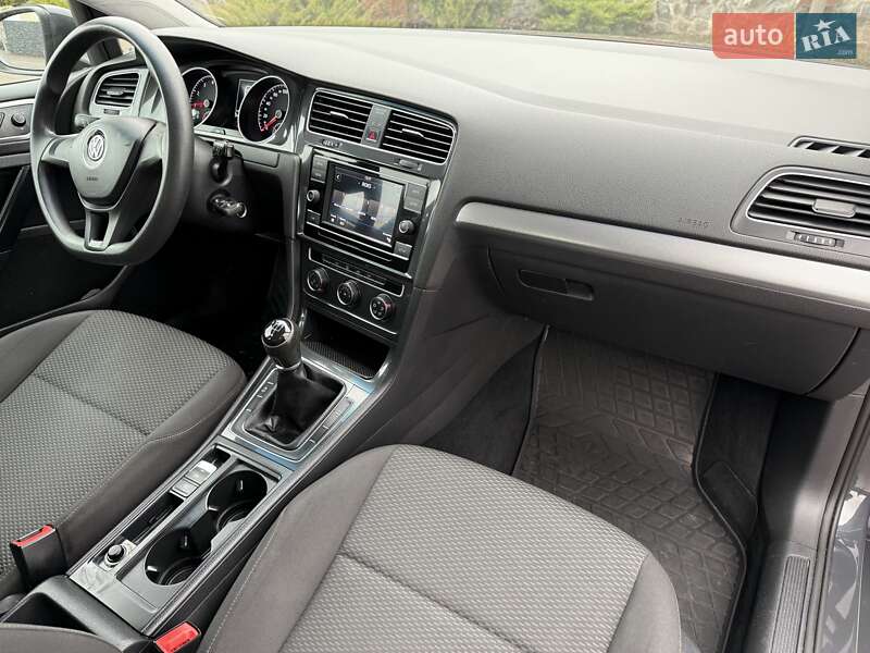 Хетчбек Volkswagen Golf 2018 в Борисполі