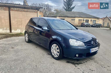 Хетчбек Volkswagen Golf 2005 в Ромнах