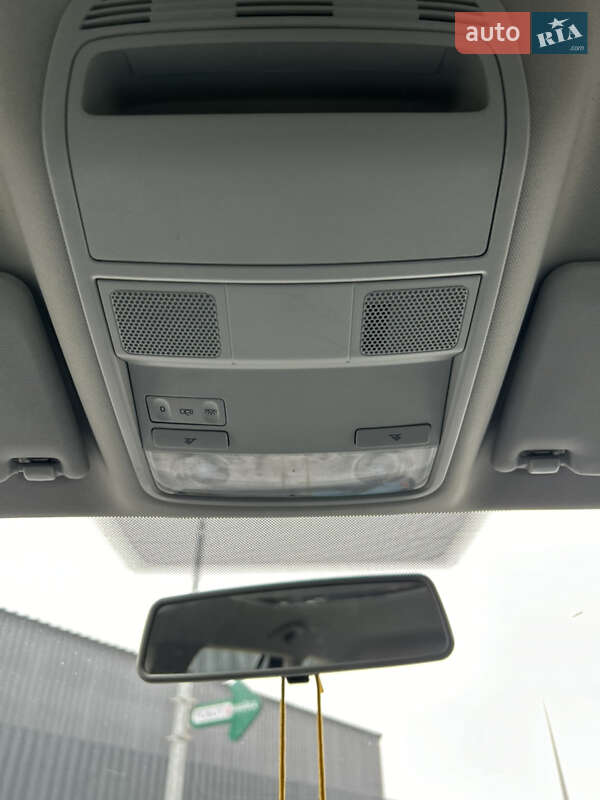 Універсал Volkswagen Golf 2010 в Полтаві