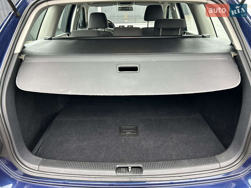 Універсал Volkswagen Golf 2010 в Полтаві