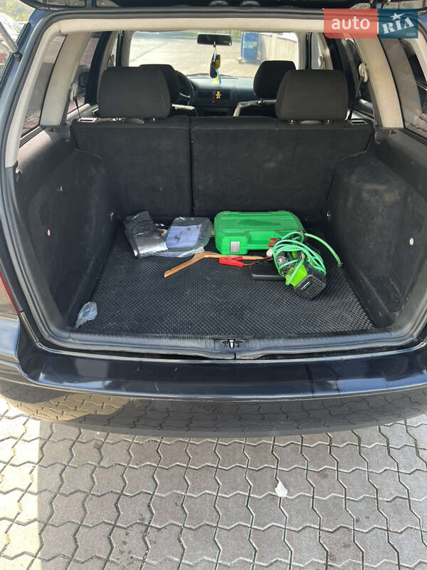 Универсал Volkswagen Golf 2001 в Херсоне