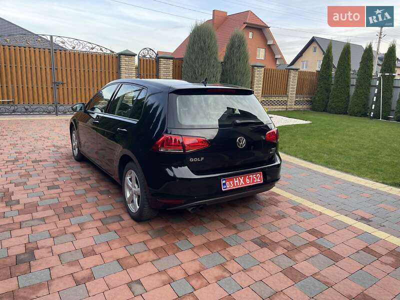 Хэтчбек Volkswagen Golf 2013 в Луцке