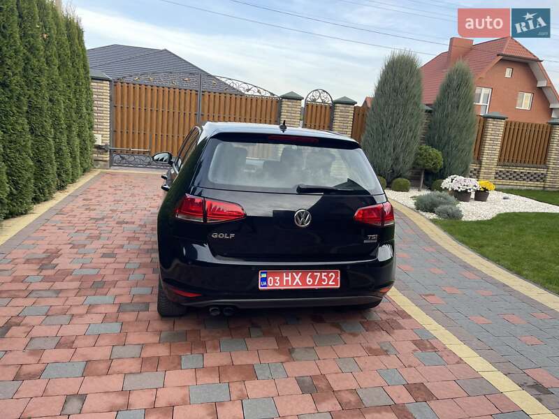 Хэтчбек Volkswagen Golf 2013 в Луцке