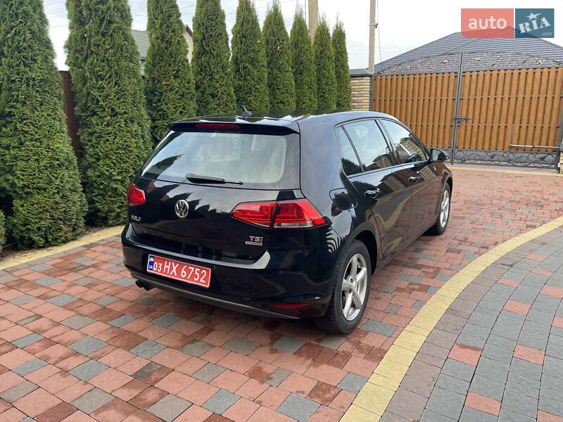 Хэтчбек Volkswagen Golf 2013 в Луцке