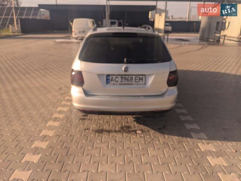 Універсал Volkswagen Golf 2008 в Володимирі