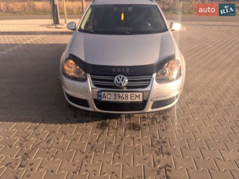 Універсал Volkswagen Golf 2008 в Володимирі