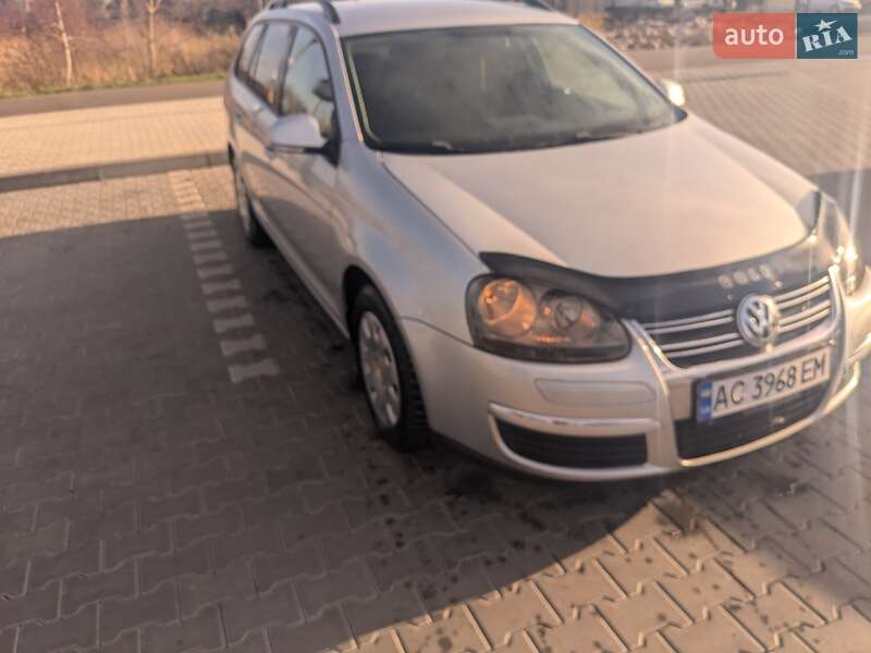 Універсал Volkswagen Golf 2008 в Володимирі