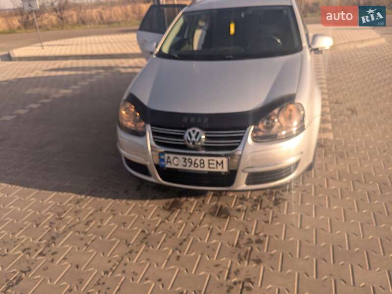 Універсал Volkswagen Golf 2008 в Володимирі