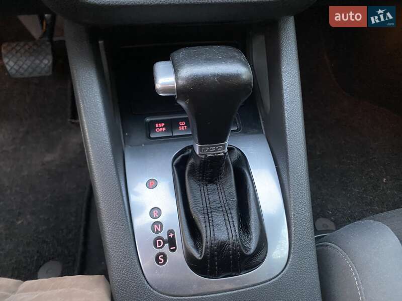 Хэтчбек Volkswagen Golf 2008 в Луцке фото 12 Хэтчбек Volkswagen Golf 2008 в Луцке