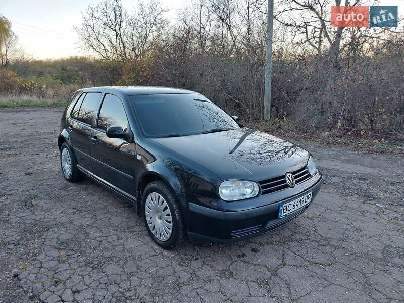 Volkswagen Golf 2000