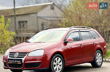 Универсал Volkswagen Golf 2008 в Николаеве