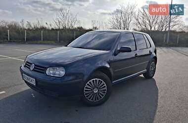 Хетчбек Volkswagen Golf 2001 в Вінниці