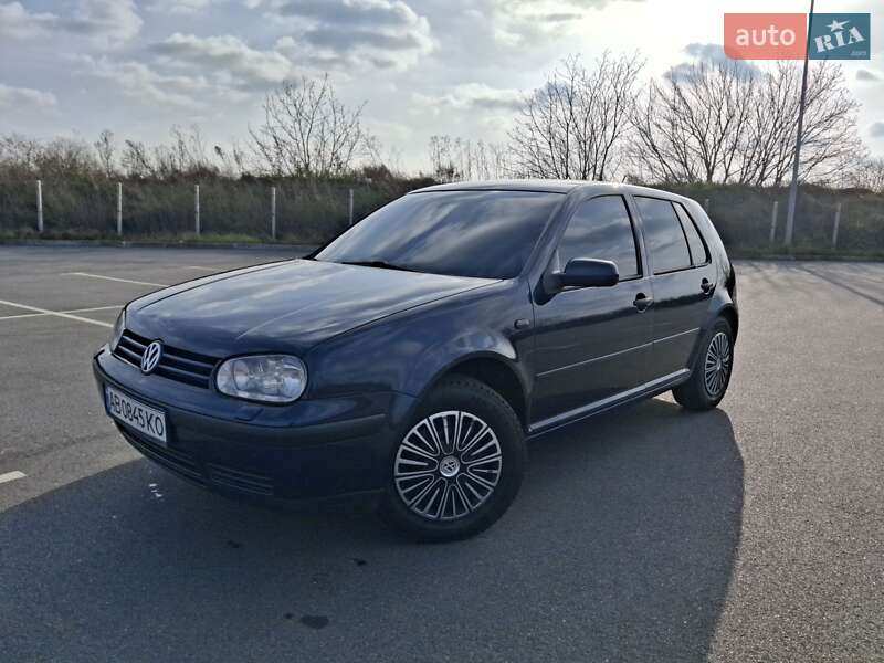 Volkswagen Golf 2001