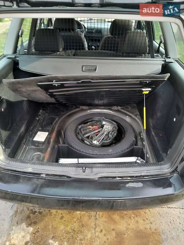 Универсал Volkswagen Golf 2000 в Монастыриске