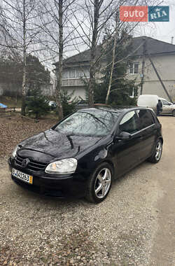 Хетчбек Volkswagen Golf 2004 в Збаражі