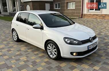 Хэтчбек Volkswagen Golf 2010 в Виноградове