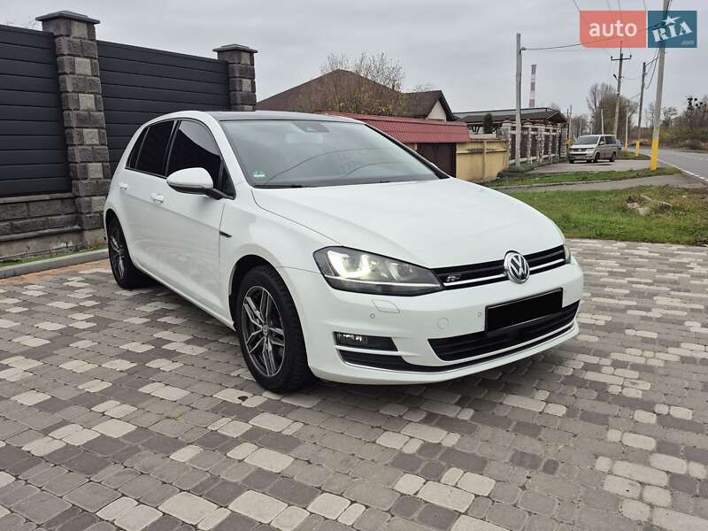 Хэтчбек Volkswagen Golf 2014 в Киеве фото Хэтчбек Volkswagen Golf 2014 в Киеве
