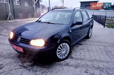 Універсал Volkswagen Golf 2001 в Тернополі