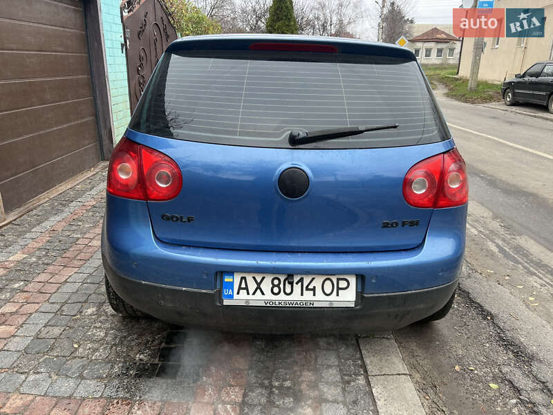 Хетчбек Volkswagen Golf 2005 в Харкові