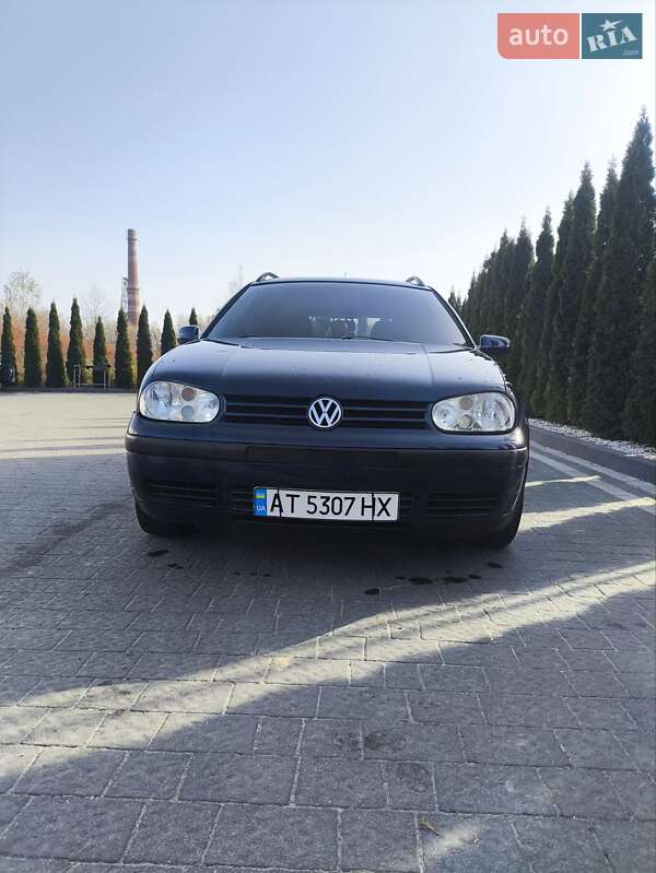 Універсал Volkswagen Golf 2000 в Надвірній