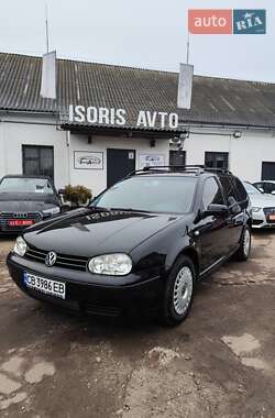 Универсал Volkswagen Golf 2002 в Чернигове