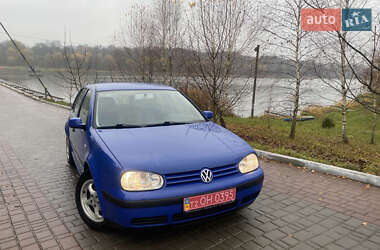 Хетчбек Volkswagen Golf 2001 в Борщеві
