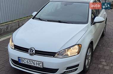 Хэтчбек Volkswagen Golf 2017 в Львове