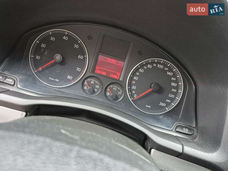 Хэтчбек Volkswagen Golf 2007 в Виннице